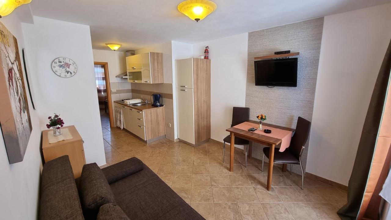 Apartmani Sidro มาลินสกา ภายนอก รูปภาพ